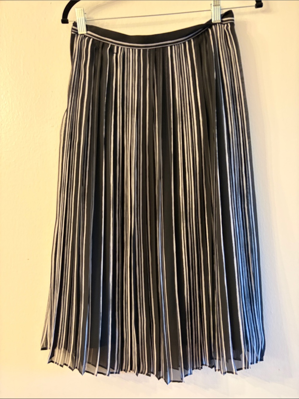 Banana Republic Black and White Striped Pleated Midi Skirt
